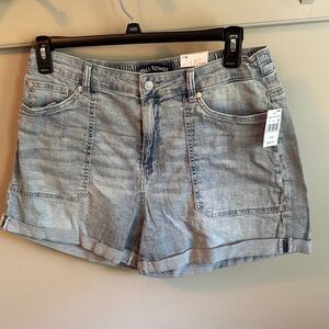 Wallflower Women's Light Blue Jean Shorts